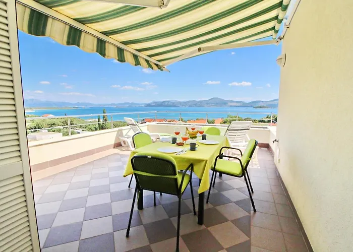 Apartments Gusti