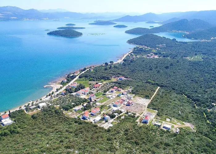 Apartments Gusti