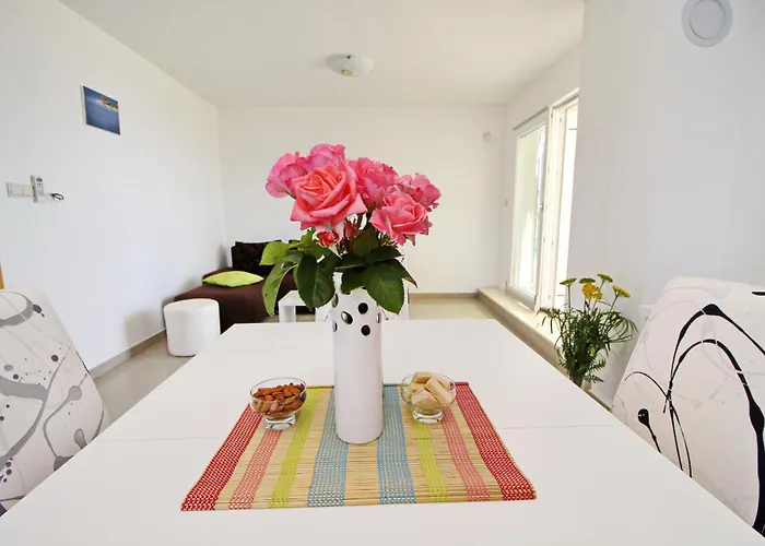 Apartments Gusti