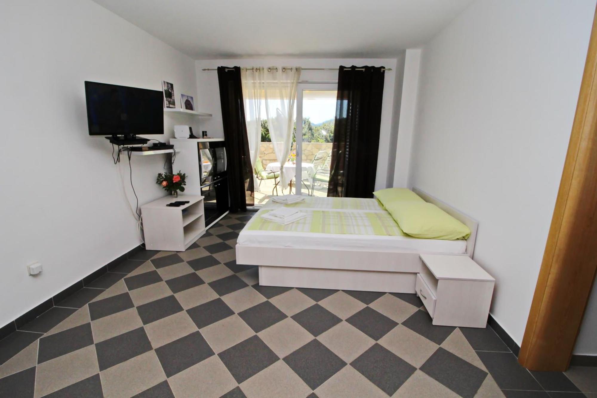 Gusti Apartment